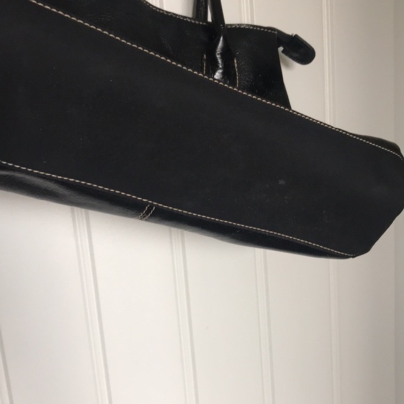 Franco Sarto classic black glossy leather purse - Picture 5 of 9